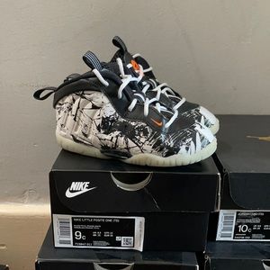 Little Nike Posite One